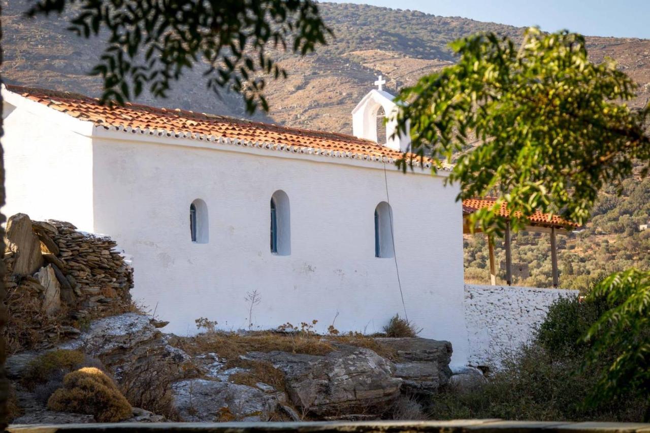 Nicolas Ormos  Exterior foto
